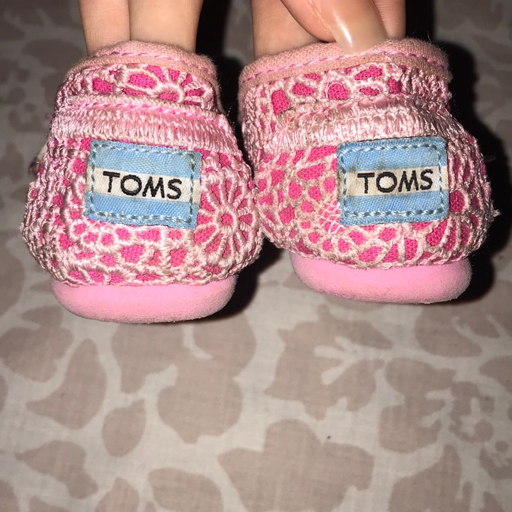 Toms Toddler size 6 - Picture 4 of 6